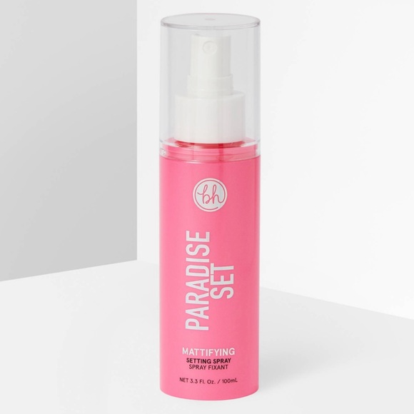 BH COSMETICS
Paradise Set Mattifying Setting Spray - Picture 2 of 8